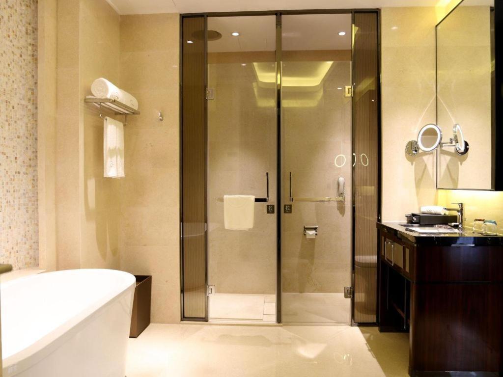 Beijing Grand Skylight International Hotel Экстерьер фото