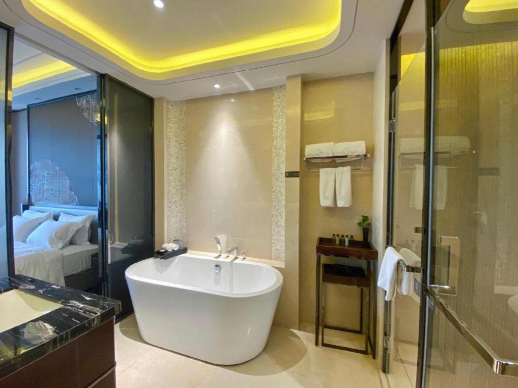 Beijing Grand Skylight International Hotel Экстерьер фото